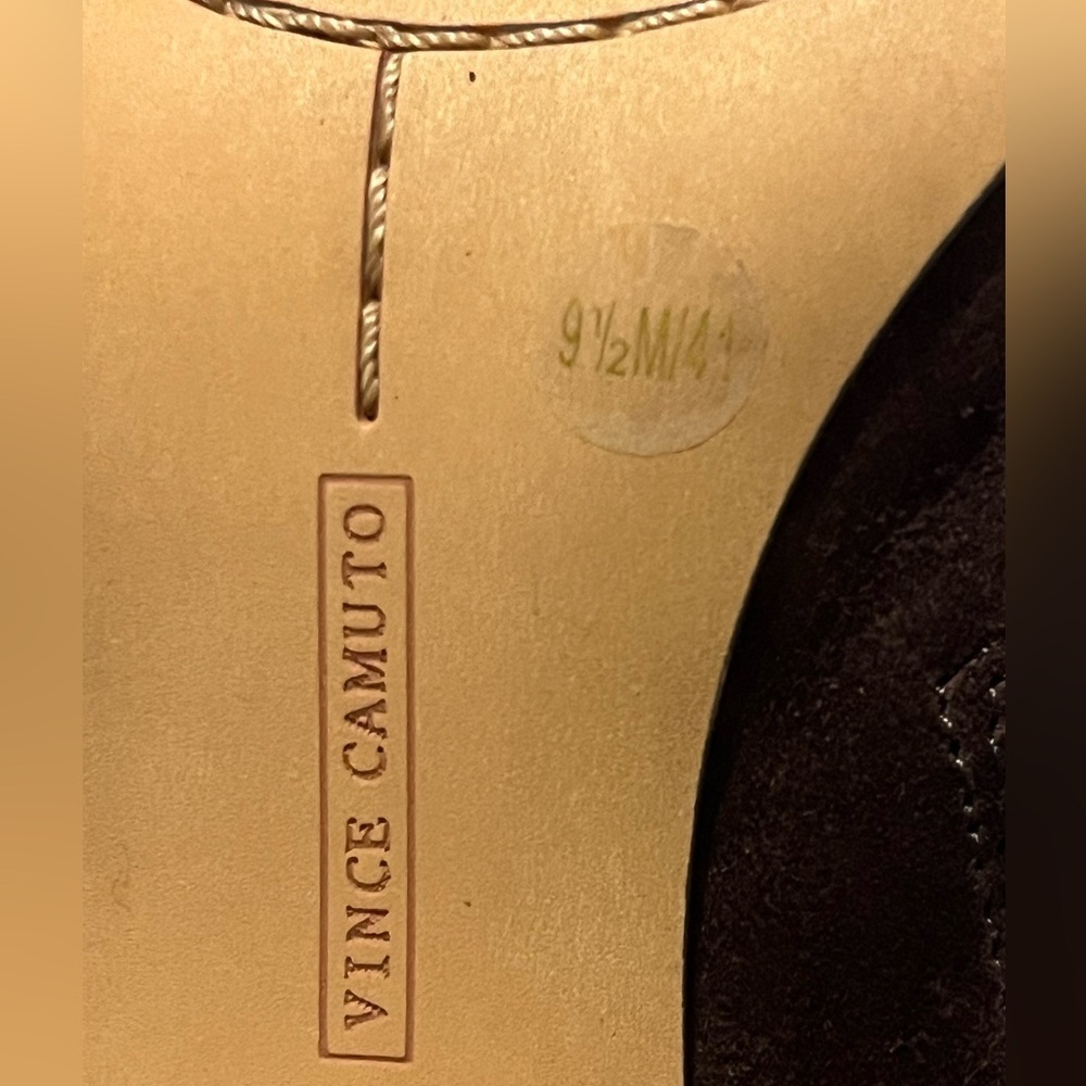 Vince Camuto Women's Sempren Ankle Boot - Picture 10 of 12